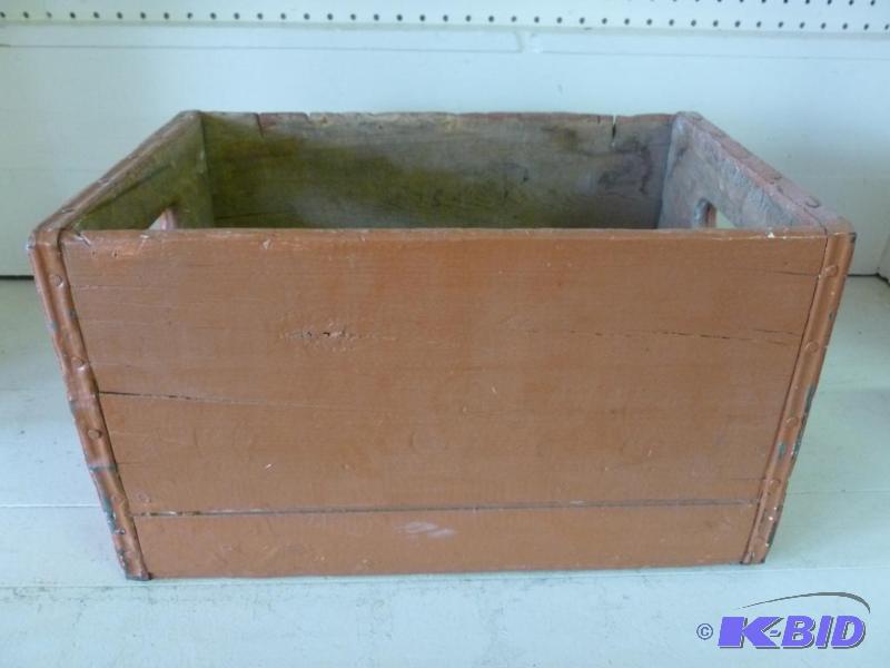 lot 87 image: Vintage wooden crate that measures 11 34&quo...