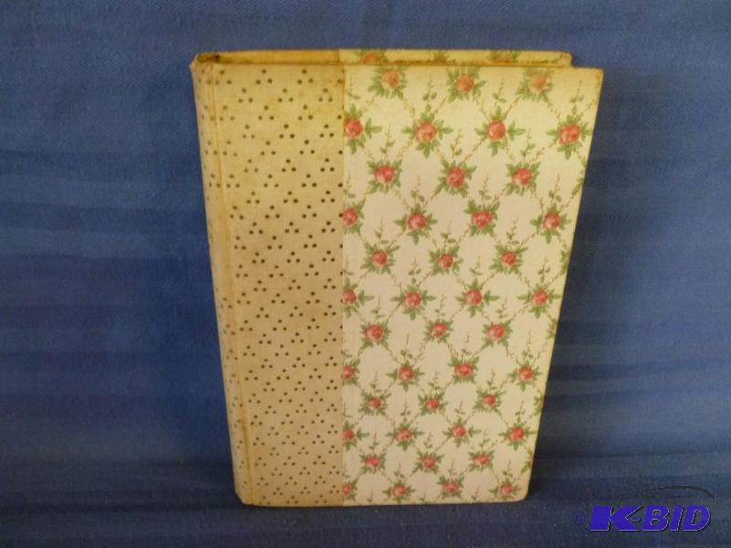 lot 90 image: Antique Book - Lalla&nbspRookh - 1897....