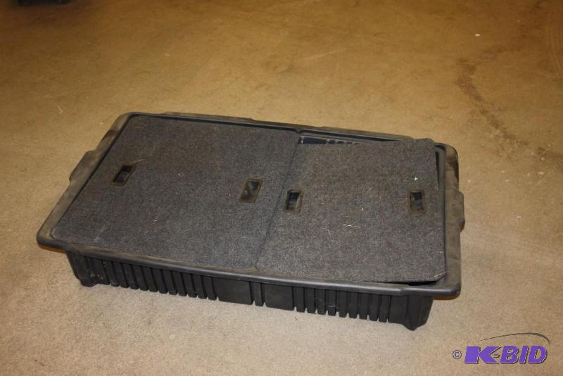 lot 10 image: Ford Crown Victoria Trunk Divider wTop Flaps & Section Dividers.