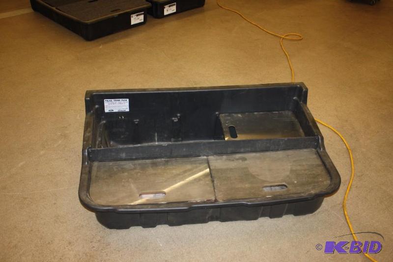 lot 11 image: Ford Crown Victoria Trunk Divider wTop Flaps & Section Dividers.