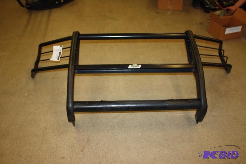 lot 2 image: Dodge Durange Brush GuardCattle Guard Black wLower & Upper Guards.
