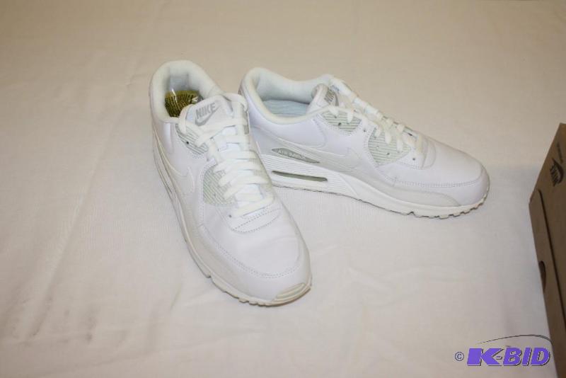 lot 20 image: Air Max 90 Leather Shoes White Size 11.