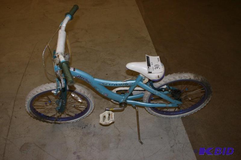 lot 30 image: Schwinn Declite Bike 16 Tire 12 Frame.