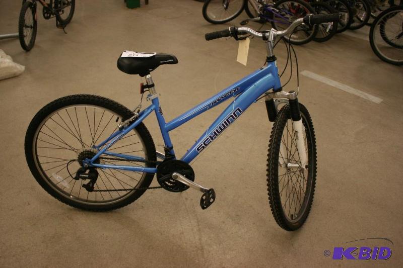lot 50 image: Schwinn Ranger Geared Bike 22 Tire 18 Frame.