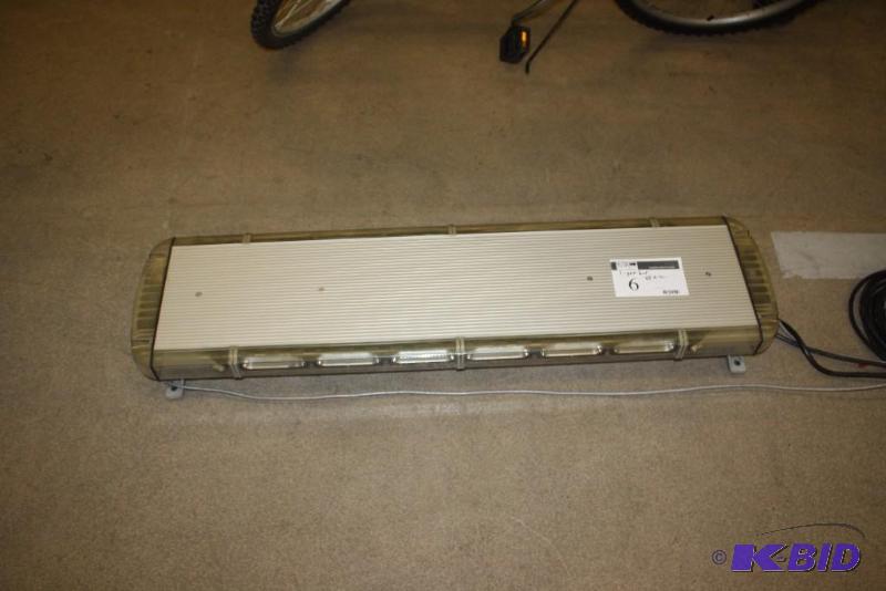 lot 6 image: Whelen Light Bar LED Model SL8RRBB wCords 48 x 12.