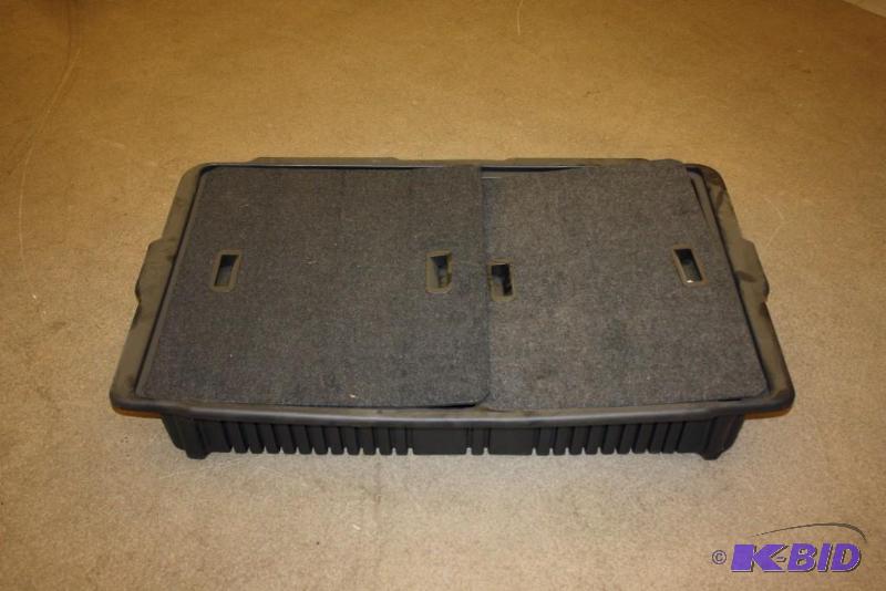 lot 8 image: Ford Crown Victoria Trunk Divider wTop Flaps & Section Dividers.