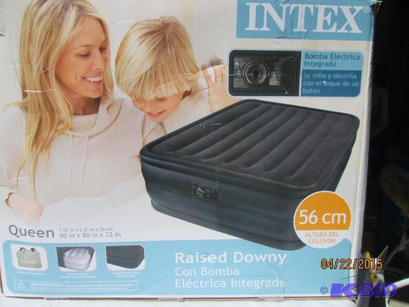 lot 118 image: Intex Raised Downy Inflatable Bed w Built in...
