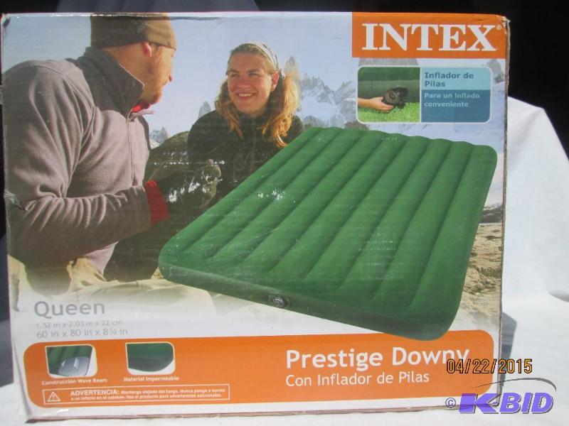 lot 126 image: Intex Prestige Downy Inflatable Queen Mattres...