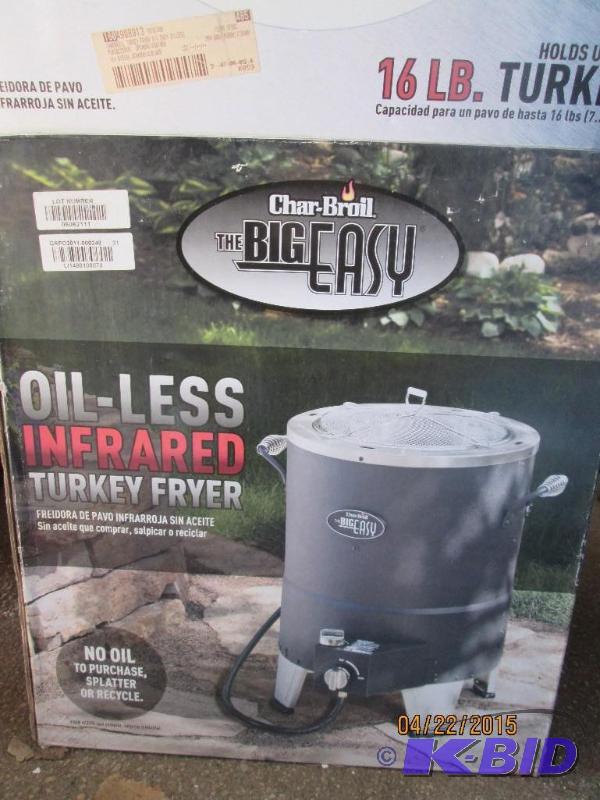 lot 129 image: CharBroil The Big Easy Oil Less Infared Turke...