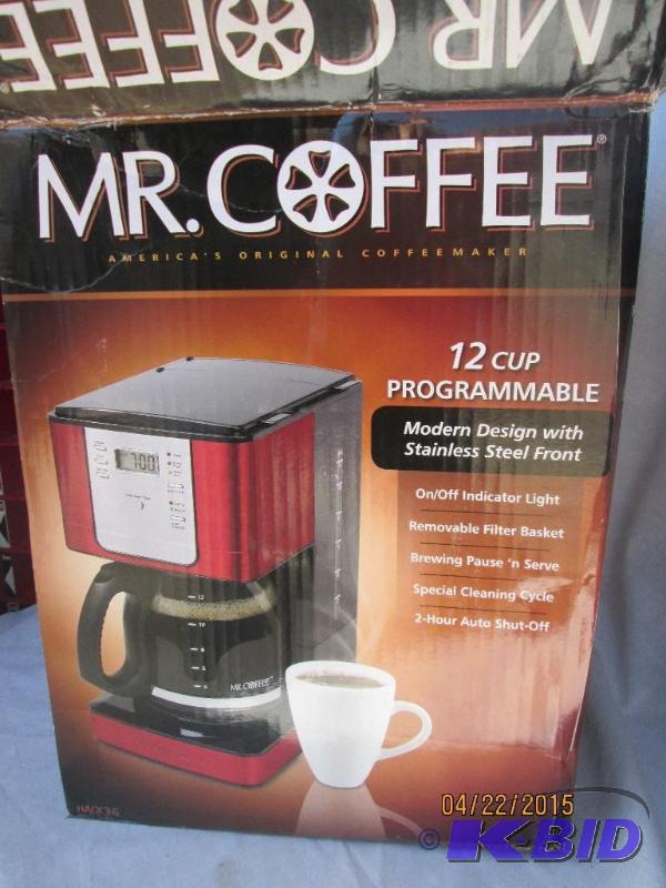 lot 136 image: Mr. Coffee 12 Cup Programmable - Plugged In T...