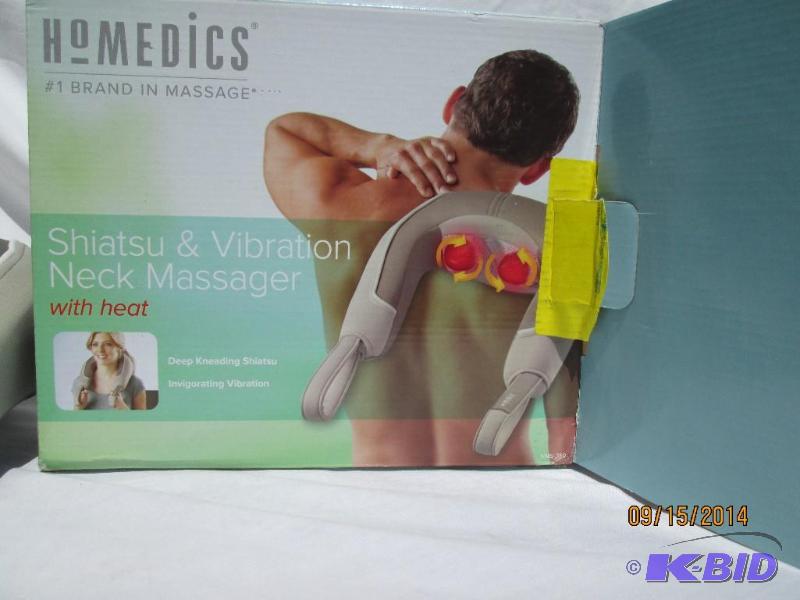 lot 28 image: Homedics Shitasu Massage Pillow w Heat - Plu...
