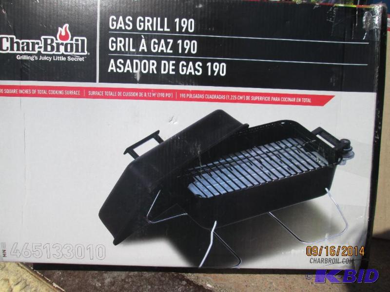 lot 47 image: CharBroil Portable 190 SqIn Total Cooking Spa...