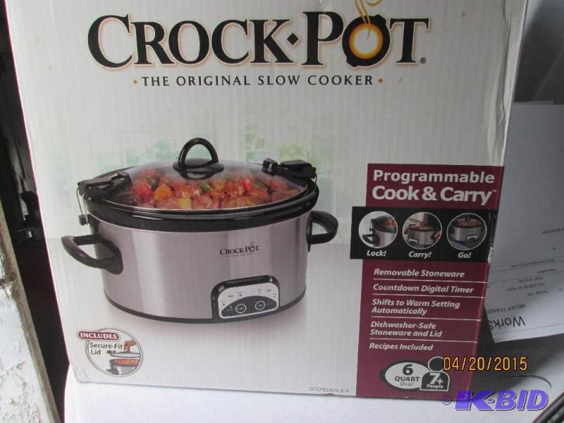 lot 99 image: Crock Pot Brand Programmable Cook and Carry C...