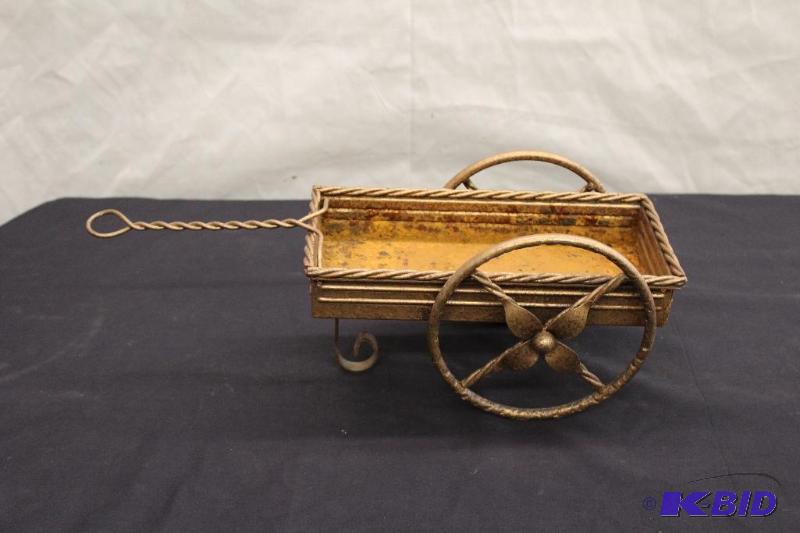 Little Decorative Metal Wagon&nbsp...