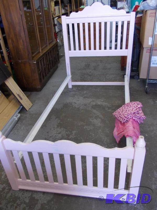 Twin Bed