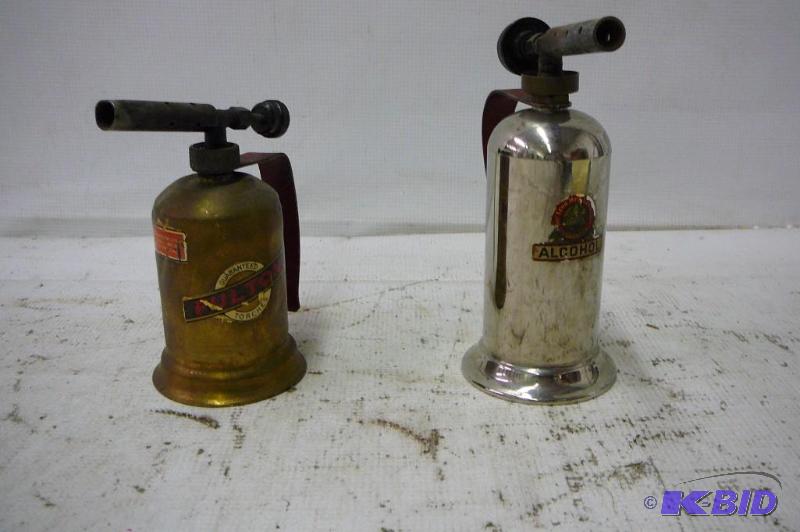 lot 10 image: Vintage Torches (Fulton) (Lenk) 2 count...