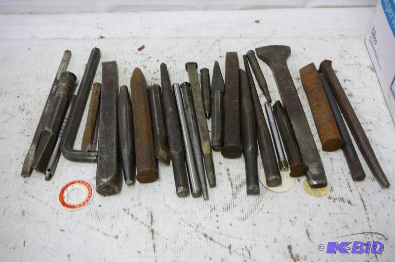 lot 105 image: Punches and Chisel...
