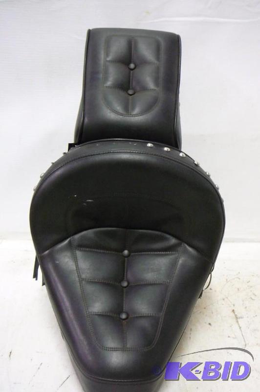 lot 128 image: H.D FX Seat 1983...