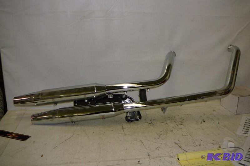 lot 147 image: Yamaha Road Star 2003 Pipes...