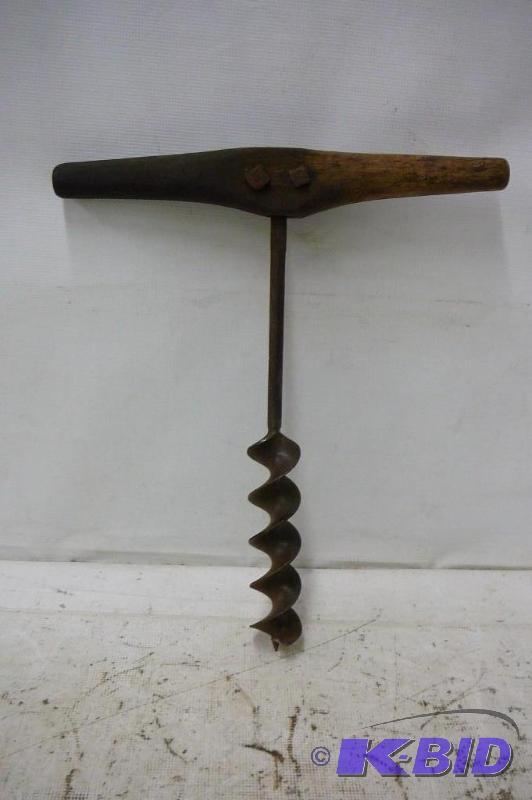lot 170 image: Vintage Hand Drill...