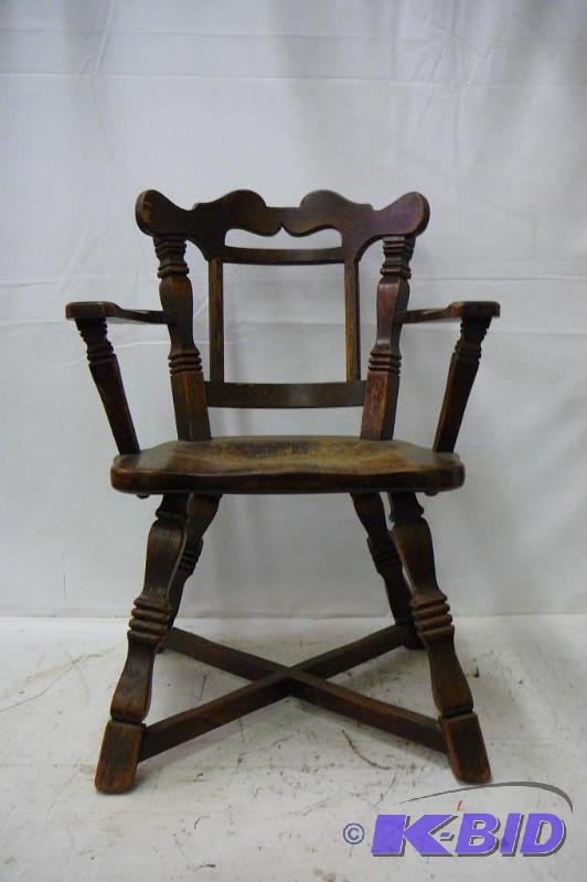 lot 40 image: vintage oak chair...