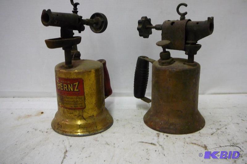 lot 9 image: vintage Torch ottobernz Brass Tank 2 count...