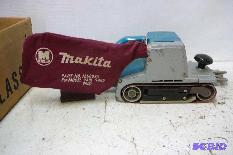 lot 91 image: 4" Belt Sander Makita Modle 9401 Works...