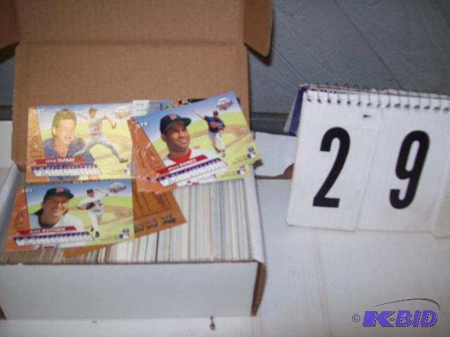 350 Minnesota Twins Baseball Cards ranging f...