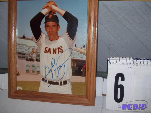 Gaylord Perry Autographed Photo with wood fra...