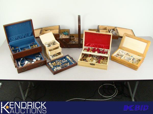 lot 10 image: Large Lot of Costume Jewelry in 5 Jewelry Boxes