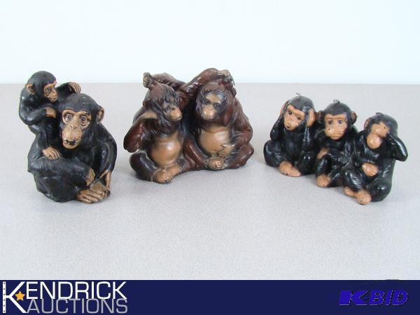 lot 22 image: Lot of Unused Monkey Candles