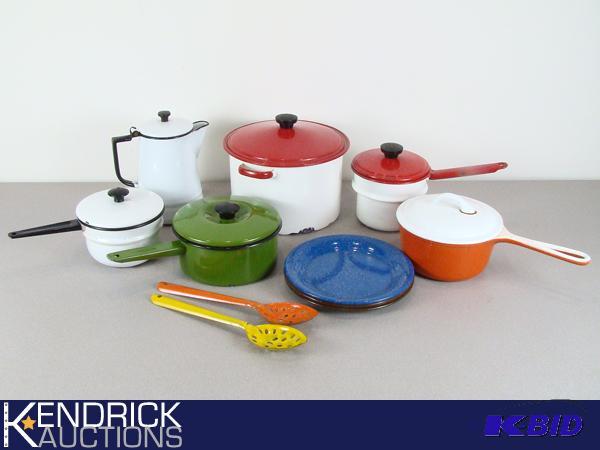 lot 28 image: Lot of Vintage Metal, and Cast Iron Enameled Pots, Pans, Plates, and Utensils