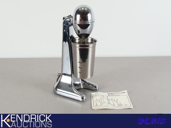 lot 30 image: Vintage Hamilton Beach Scovill Drink Master Machine