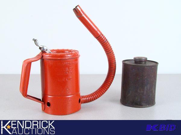 lot 54 image: Vintage Swing Spout Oil Can