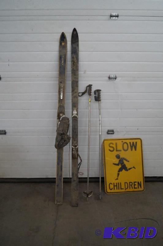 Slow Children Sign