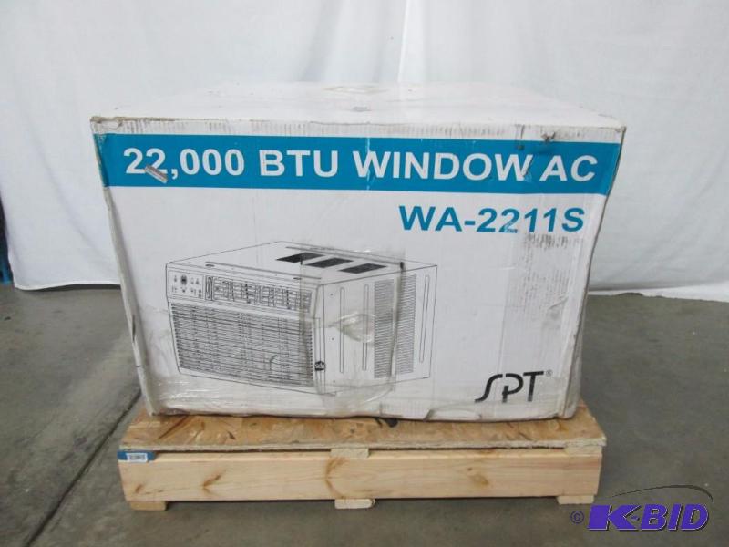 lot 2 image: SPT 22,000 BTU Window AC