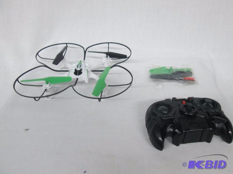 lot 25 image: Skyrocket SkyViper QuadCopter