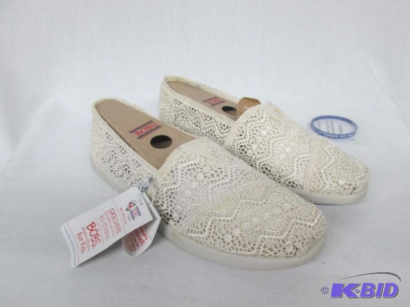 lot 34 image: Skechers Bobs Womens Labyrinth Casual Shoe