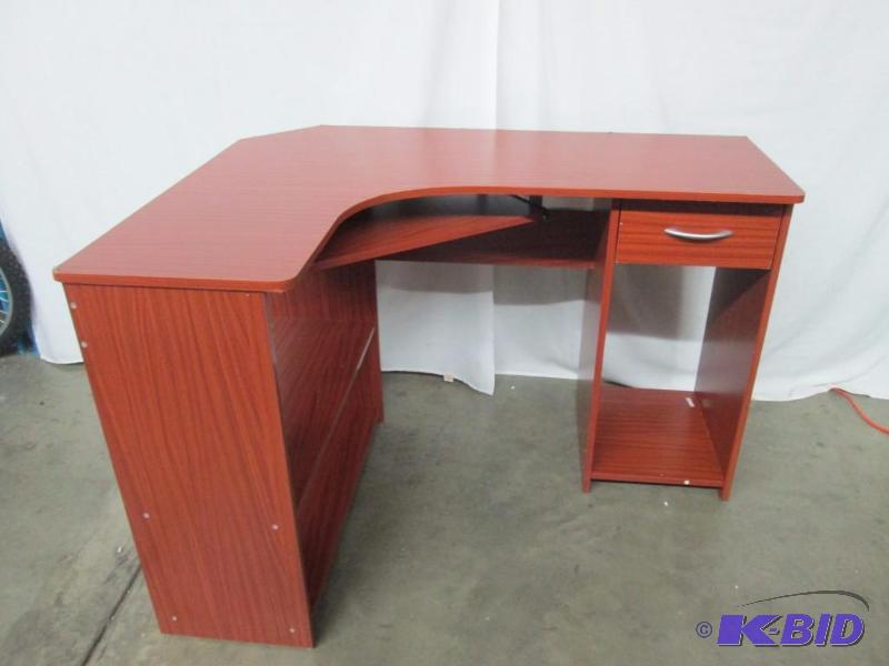 lot 9 image: Alcove Corner Computer Desk