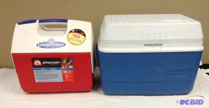 lot 42 image: Playmate & Rubbermaid Coolers