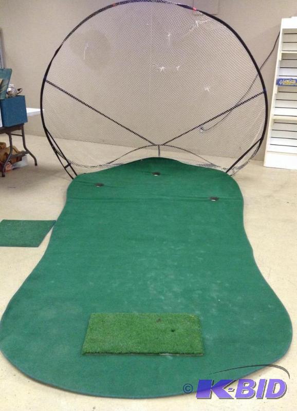 lot 43 image: Big Moss Putting Green & Net