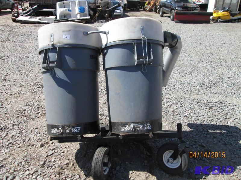 lot 3 image: Trac-Vac Tow-Behind Commercial Collection Sys...
