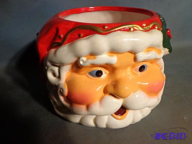 lot 106 image: Santa Claus Ceramic Dish...