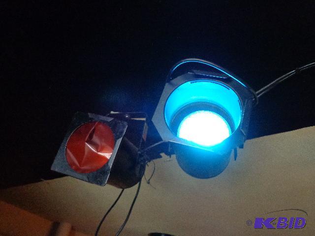 lot 114 image: Set of 4 Lights with Ness DJ2400 Power Bar   ...