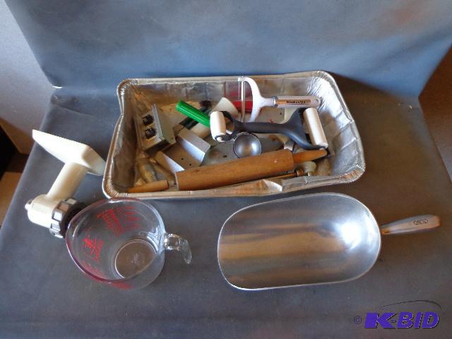 lot 127 image: Kitchen Utensils   measuring cups,   lar...