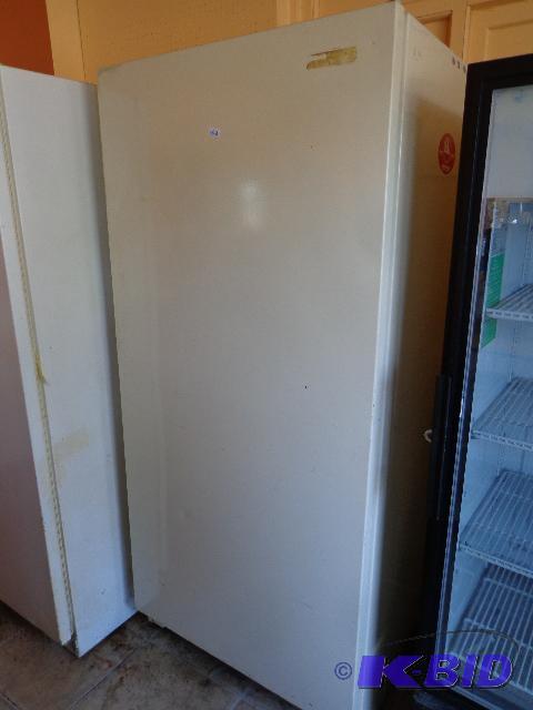 lot 162 image: Gibson Budget Master Freezer  30 x 42 x 17  w...