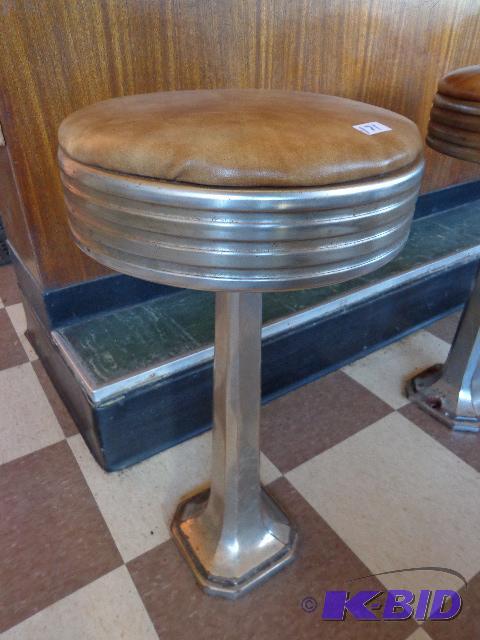 lot 171 image: Vintage Diner Stool   25 high  seat is 12&quo...