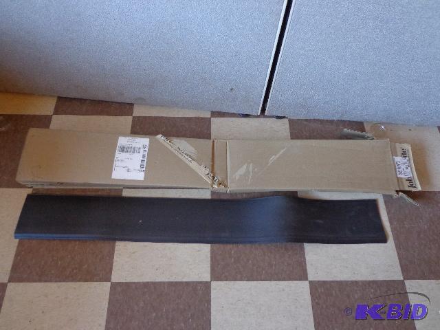 lot 222 image: Rubber Molding Strips   48 x 4  10 pieces ...
