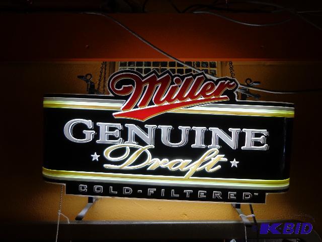 lot 32 image: MGD Lighted Sign   25 X 10  Powers up ...