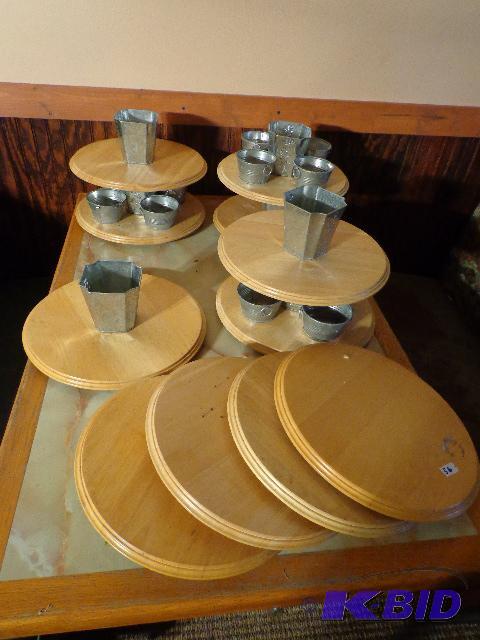 lot 56 image: Lazy Susans   11 lazy susans  17 containers t...